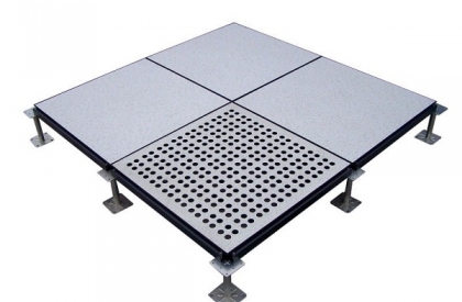 TẤM SÀN NÂNG CÓ LỖ THÔNG HƠI: GIẢI PHÁP TẢN NHIỆT DATA CENTER HIỆU QUẢ